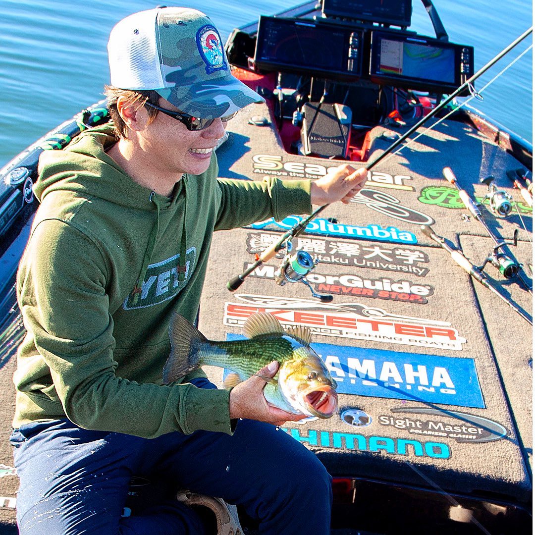 Day 1 of the Bassmaster Elite Series On CHICKAMAUGA