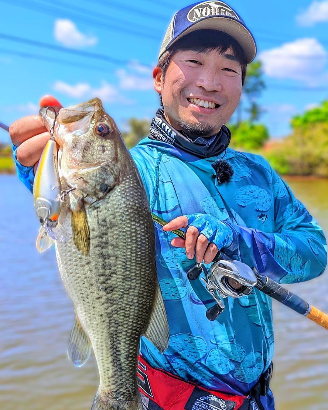 Fat Bass Lily Camo Elite performance shirt